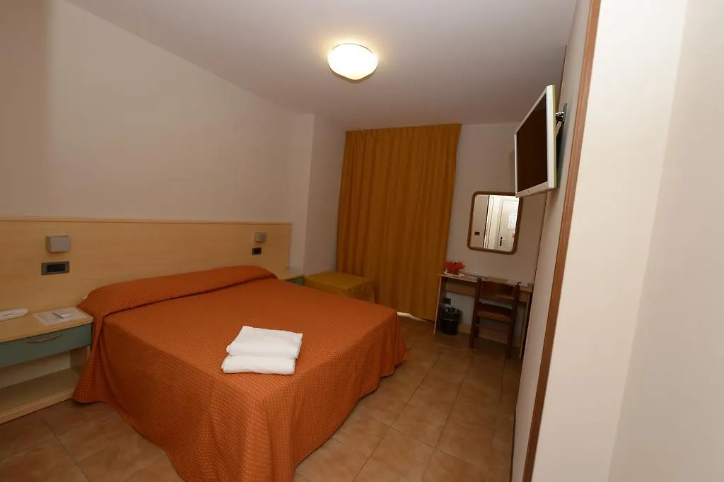 Hotel San Benedetto Peschiera del Garda 3*,