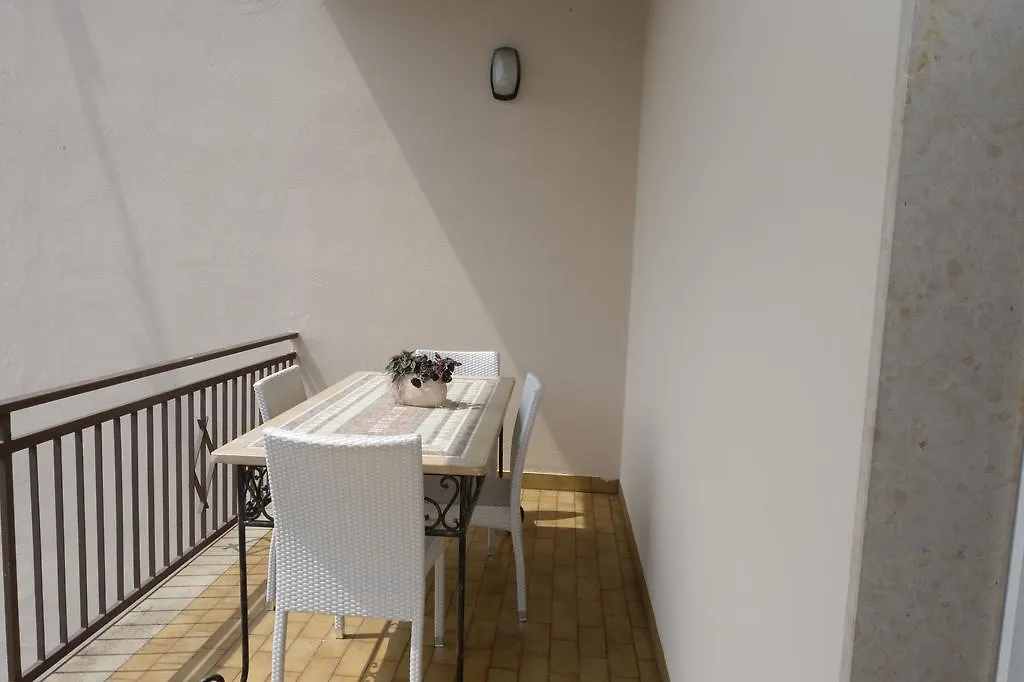 Hotel San Benedetto Peschiera del Garda 3*,  Italia