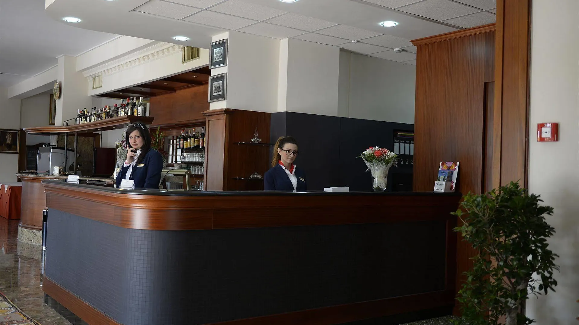 Hotel San Benedetto Peschiera del Garda 3*,