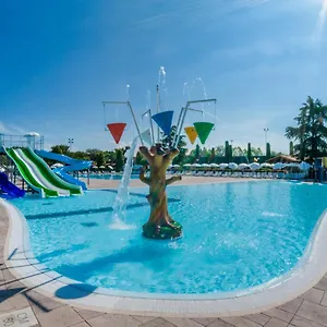 Camping Del Garda Village And
